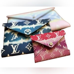 One PINK small Louis Vuitton Monogram Escale Kirigami Pouchette Envelope